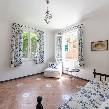 Joivy Light Flat With Great View, Cinque Terre Apartment Vernazza Exterior foto